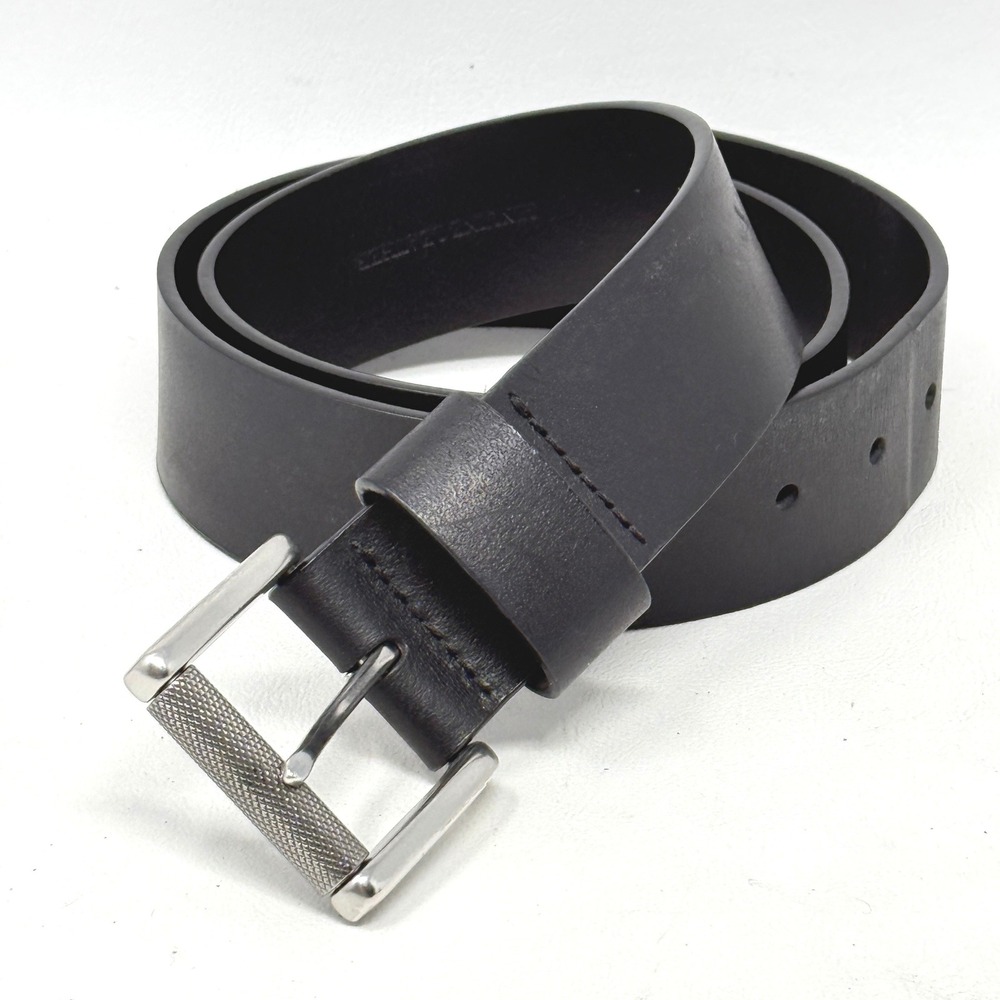Johnston & Murphy Mens Black Genuine Leather Belt Silver Knurled Roller Buckle